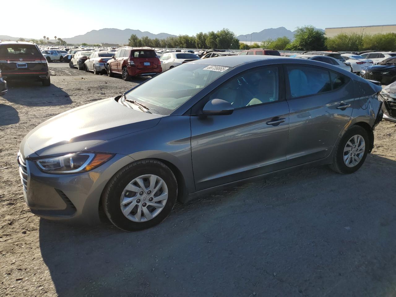 HYUNDAI ELANTRA SE