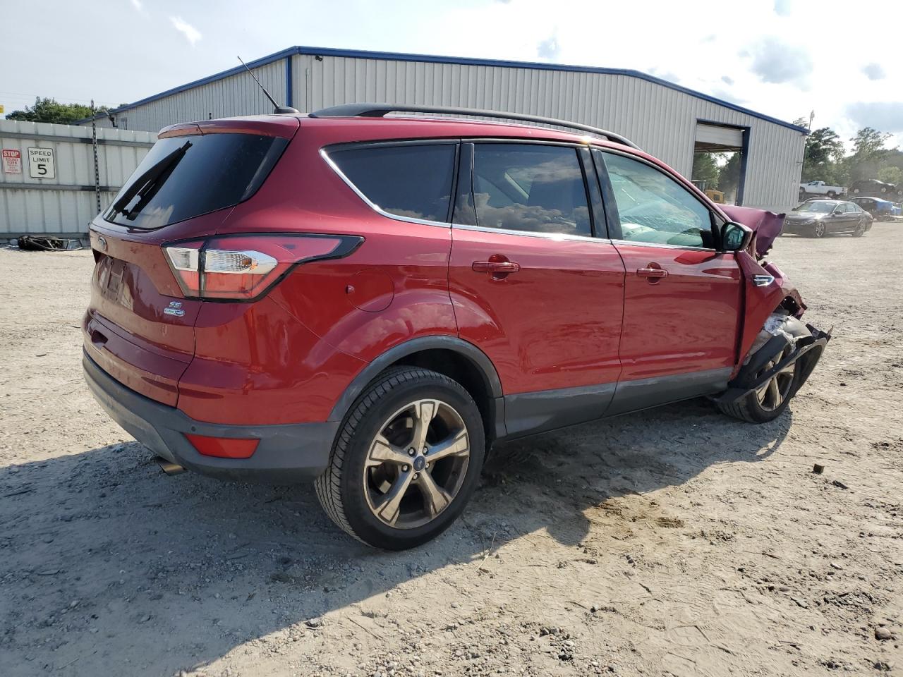 FORD ESCAPE SE