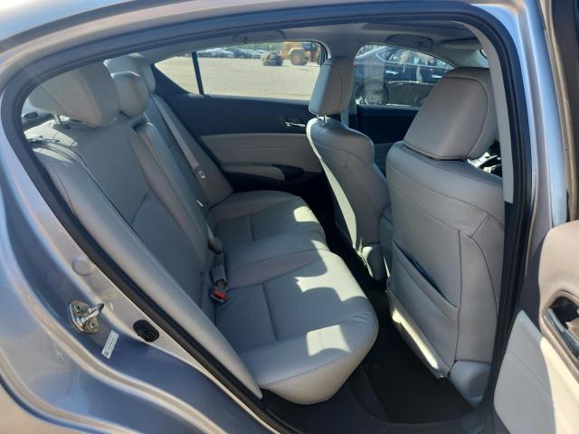 2017 ACURA ILX BASE W 19UDE2F35HA010319