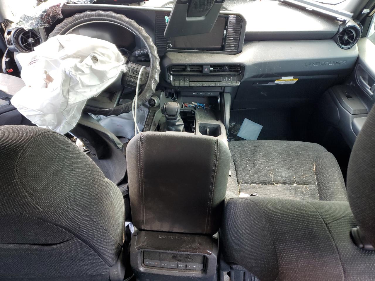 TOYOTA LAND CRUISER BASE