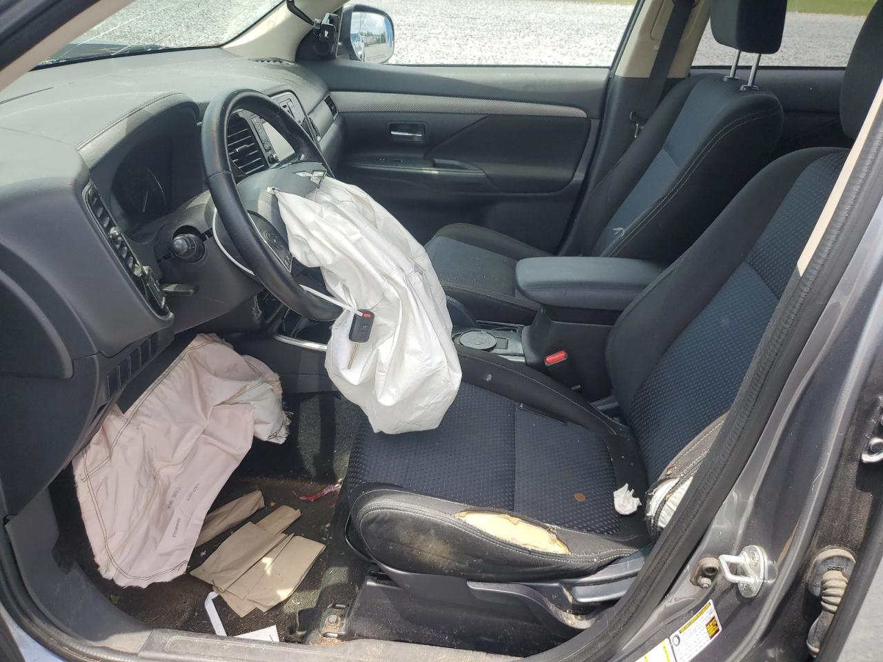 MITSUBISHI OUTLANDER ES