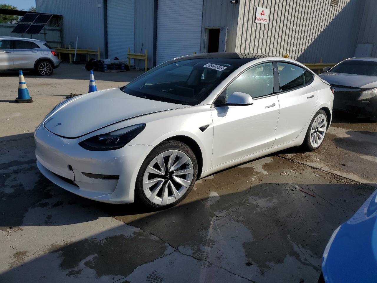 Lot #3290240219 2021 TESLA MODEL 3