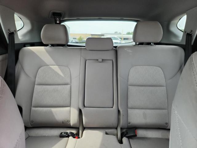 2018 HYUNDAI TUCSON SE KM8J23A45JU752333