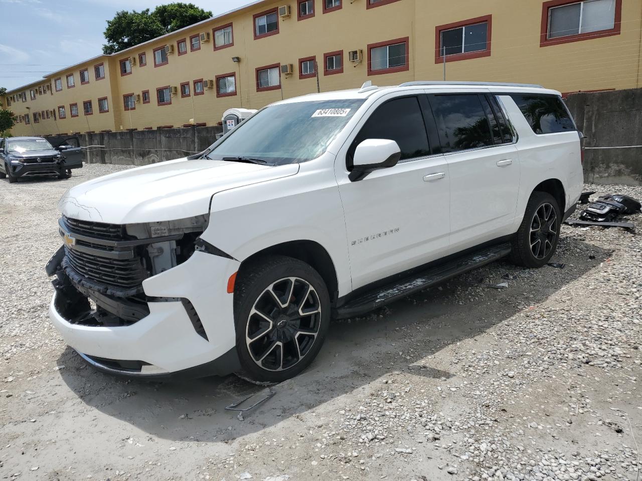 CHEVROLET SUBURBAN C1500 LT