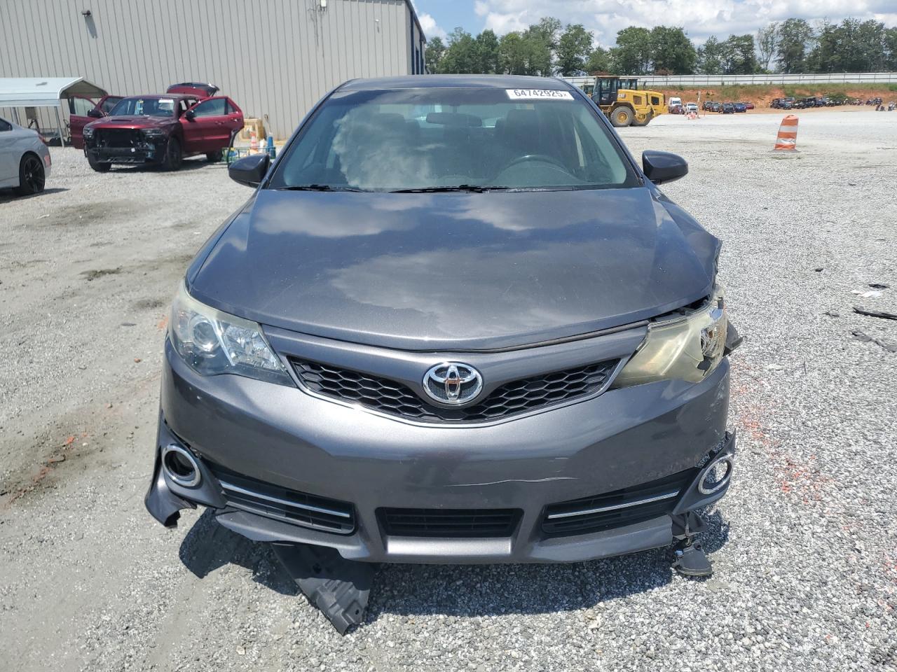TOYOTA CAMRY L