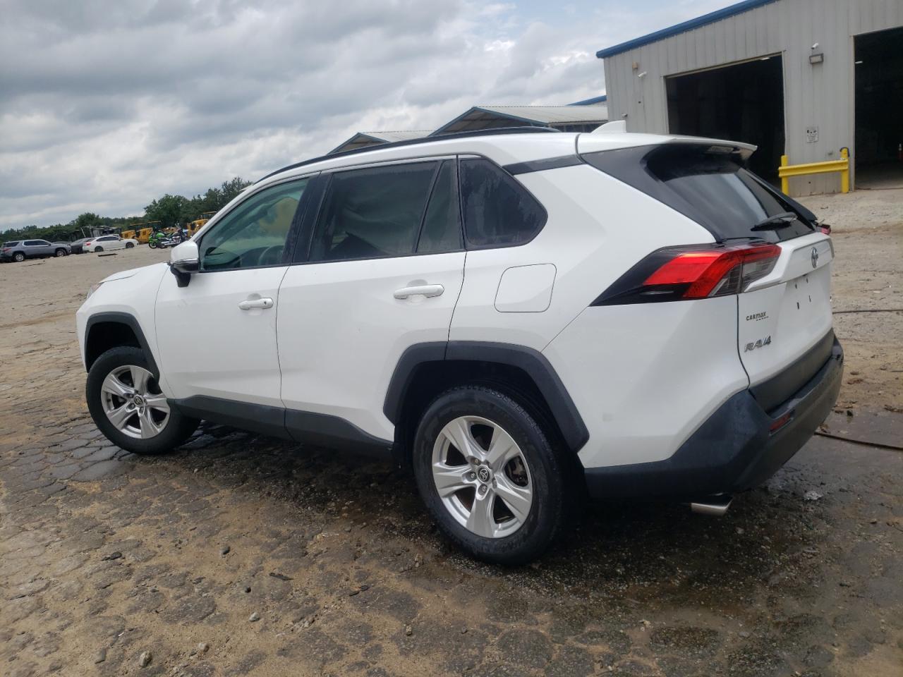 TOYOTA RAV4 XLE