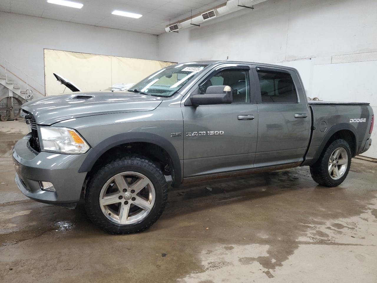DODGE RAM 1500 SPORT