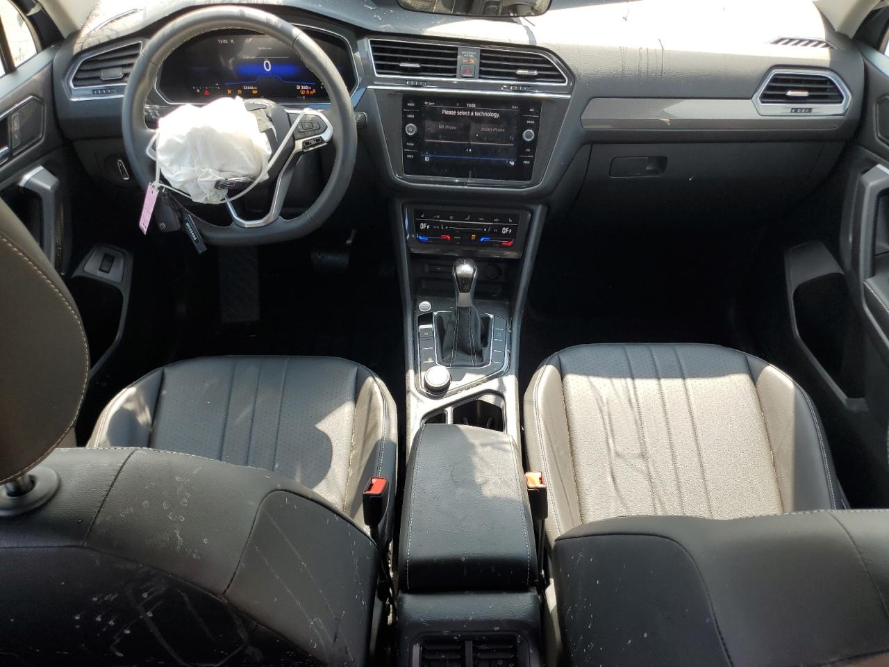 VOLKSWAGEN TIGUAN SE