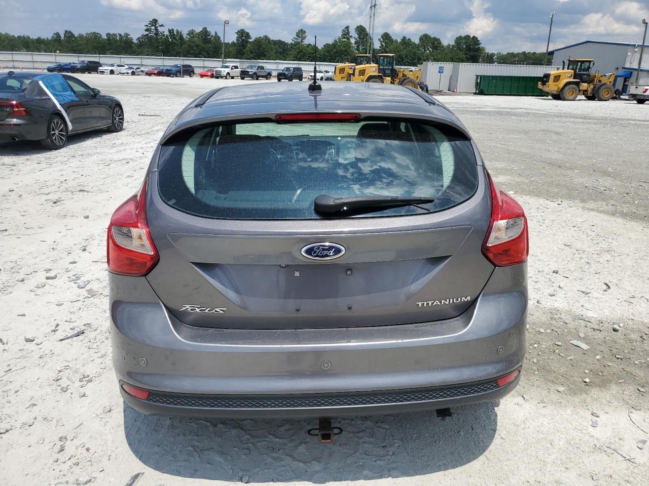 FORD FOCUS TITANIUM