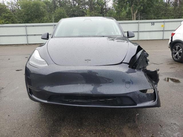 2024 TESLA MODEL Y 7SAYGDEE1RA226296