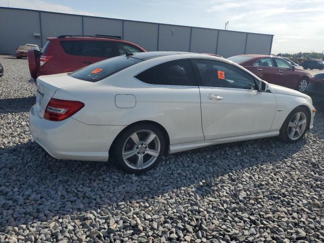 Vin: wddgj4hb5cf800597, lot: 64051635, mercedes-benz c-class 250 20123