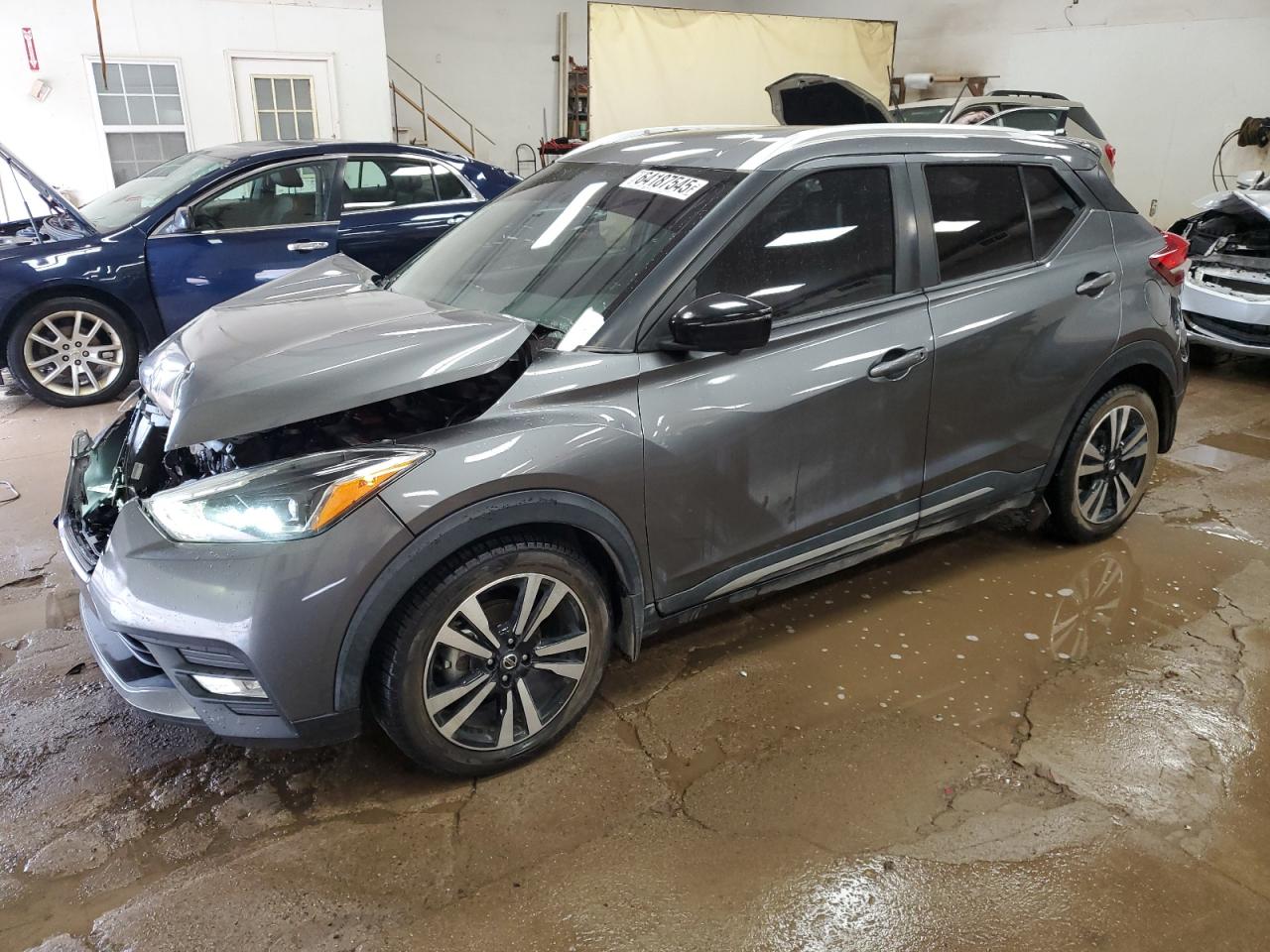 NISSAN KICKS S