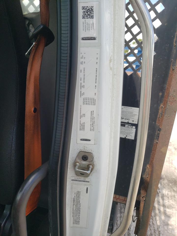 Lot #3287340992 2016 FREIGHTLINER M2 106 MED