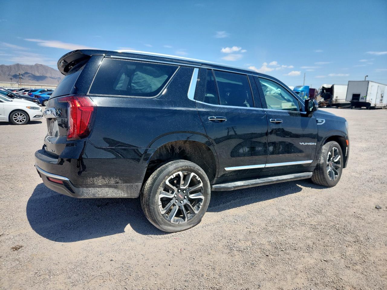 GMC YUKON SLT