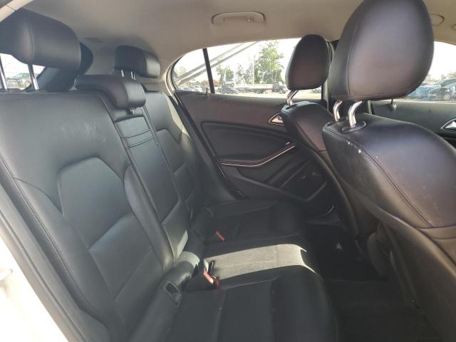 2015 MERCEDES-BENZ GLA 250 4M WDCTG4GB6FJ069604
