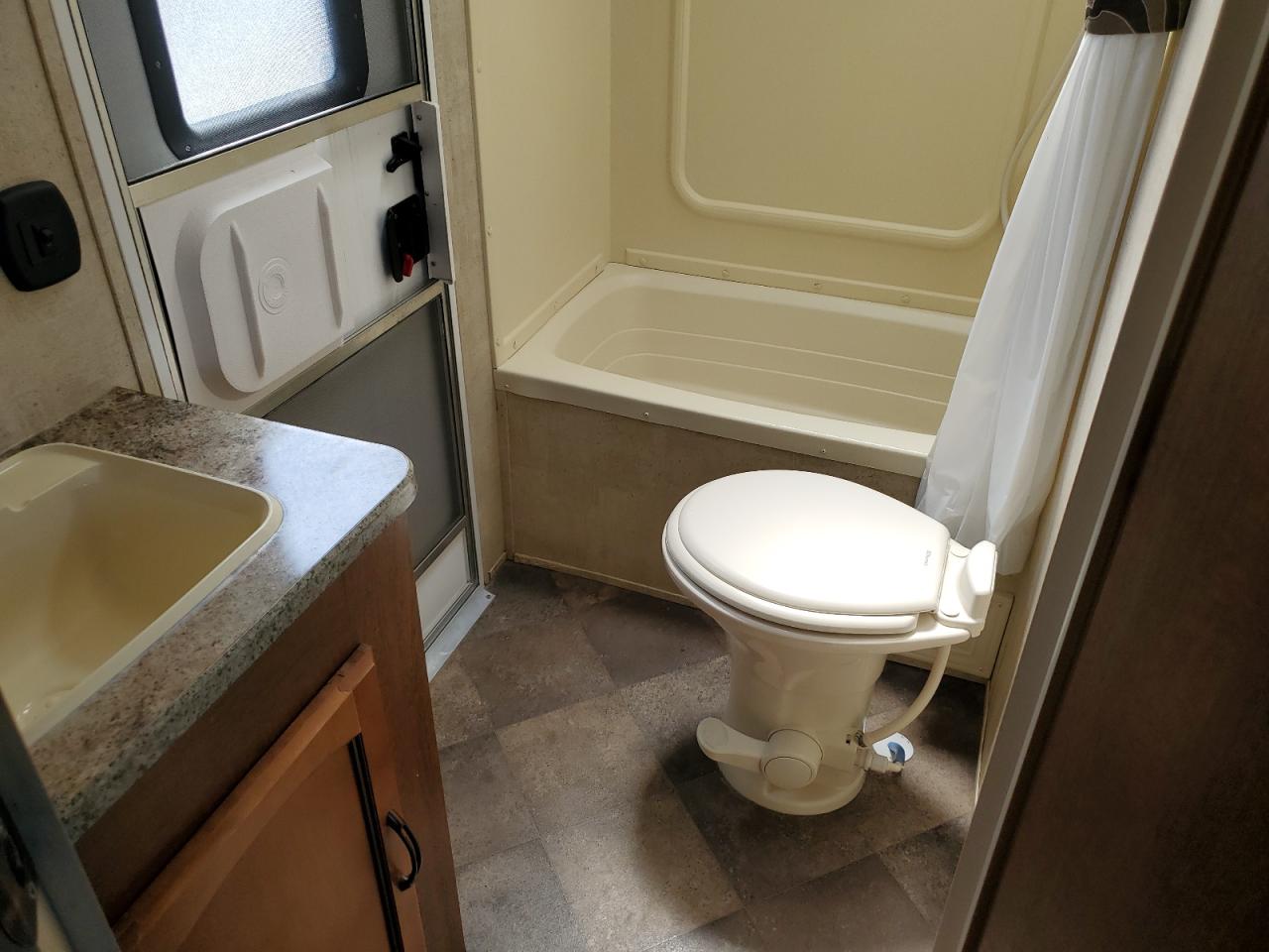 Lot #3208412718 2013 KEY SPRINGDALE