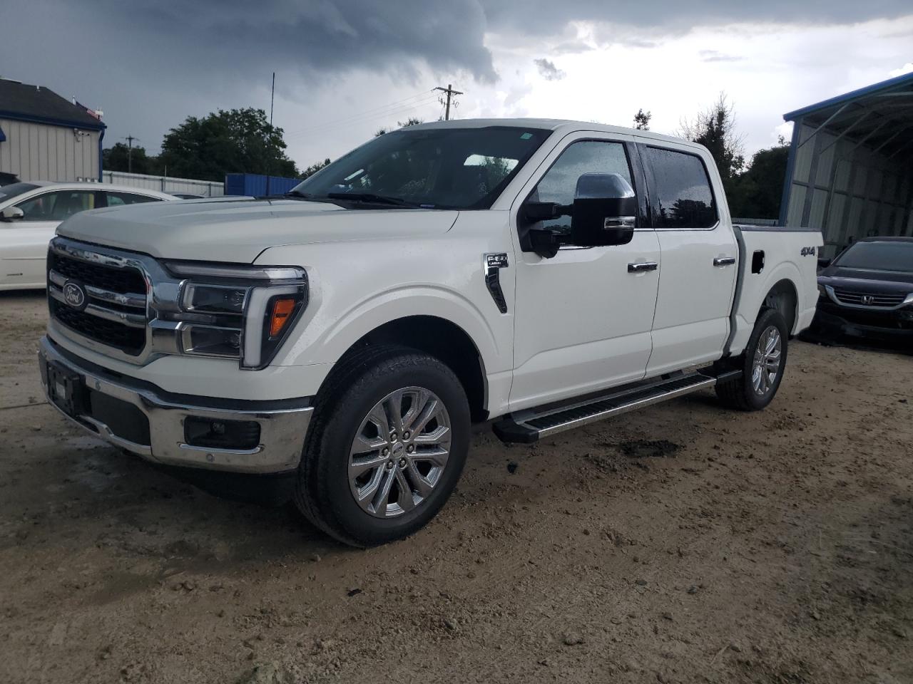 FORD F-150 LARIAT