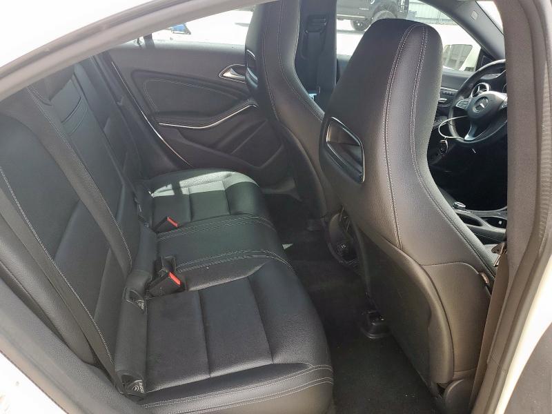 2018 MERCEDES-BENZ CLA 250 WDDSJ4EB9JN580012