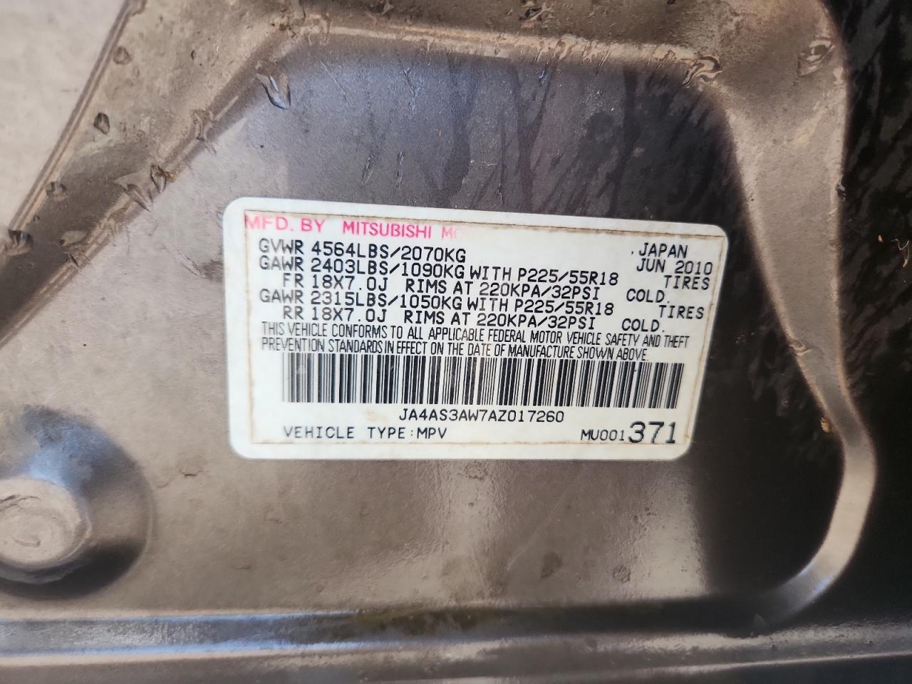 MITSUBISHI OUTLANDER SE