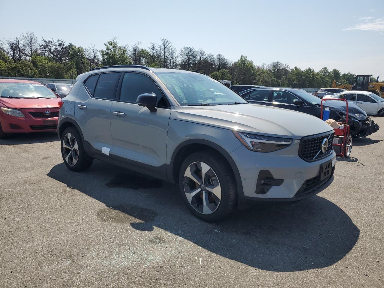 VOLVO XC40 PLUS