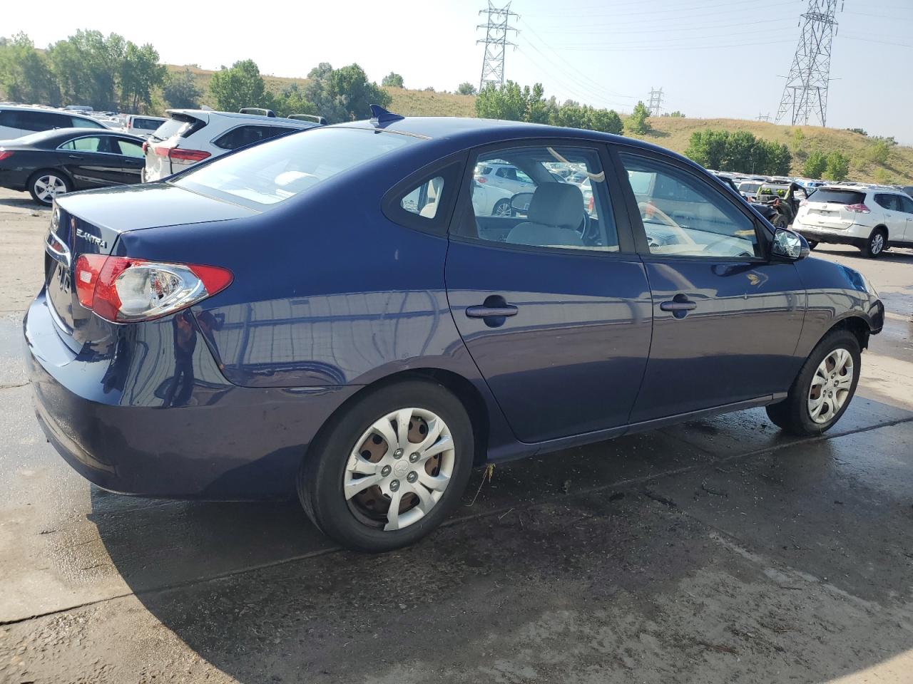 HYUNDAI ELANTRA BLUE