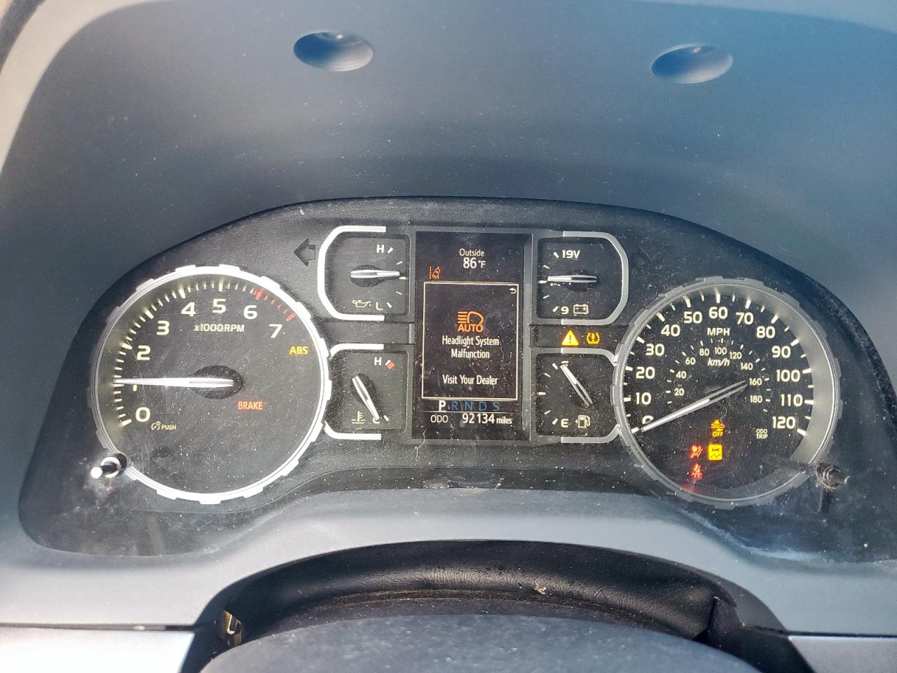 TOYOTA TUNDRA CREWMAX SR5