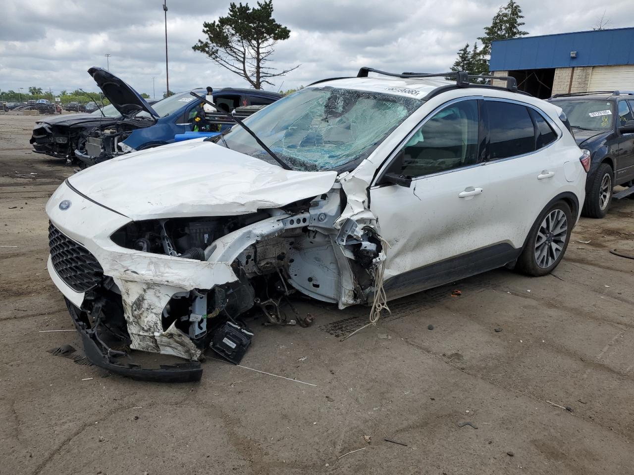 FORD ESCAPE TITANIUM