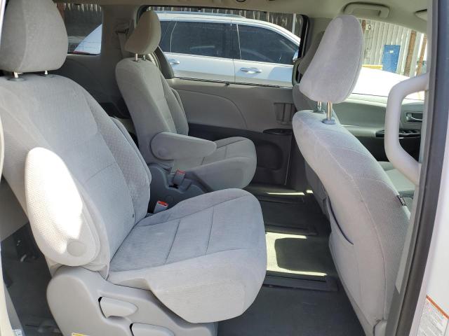 2017 TOYOTA SIENNA LE 5TDJZ3DC9HS177025