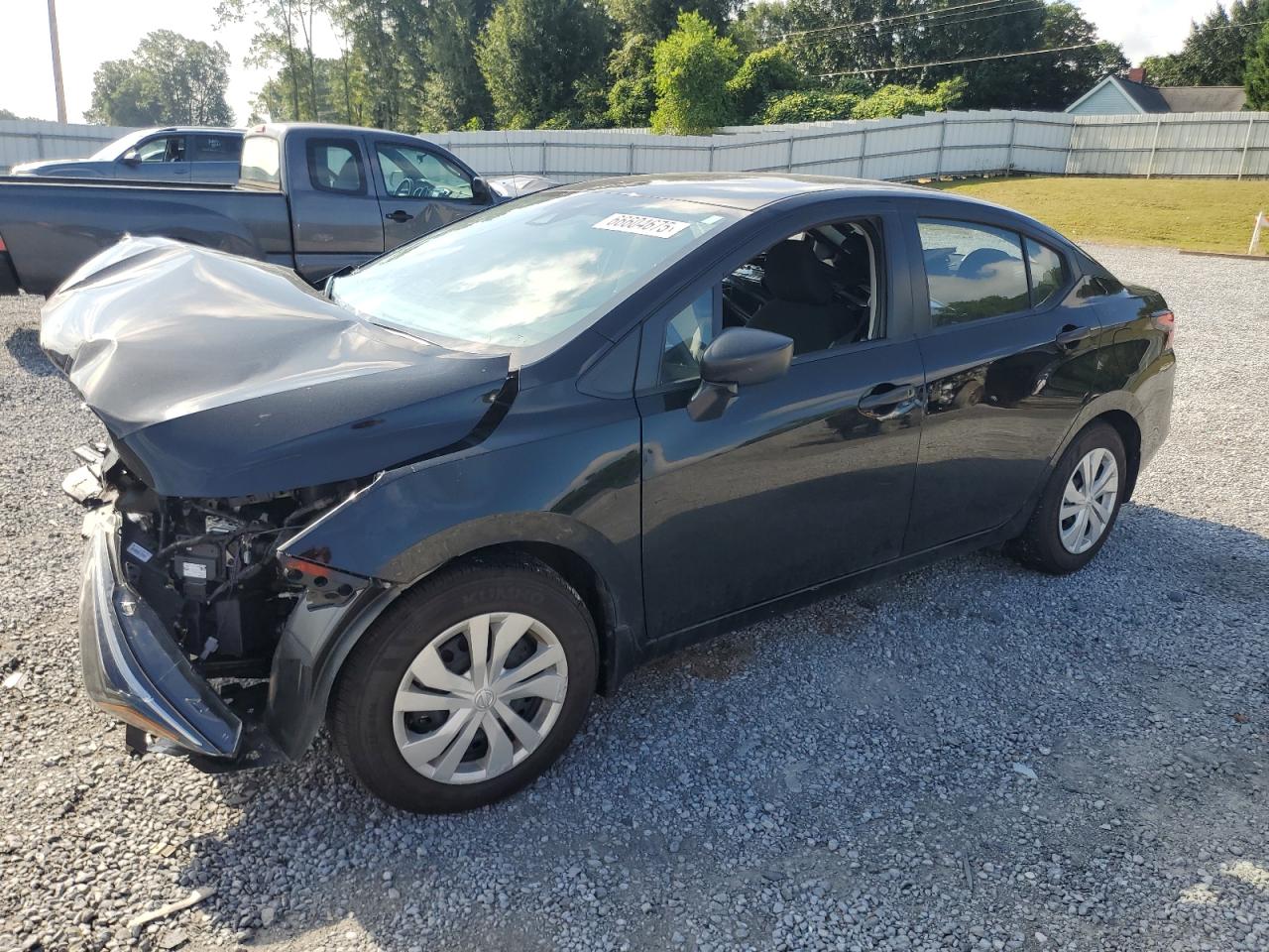 NISSAN VERSA S