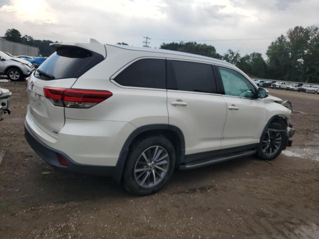 2019 TOYOTA HIGHLANDER 5TDKZRFH7KS573400