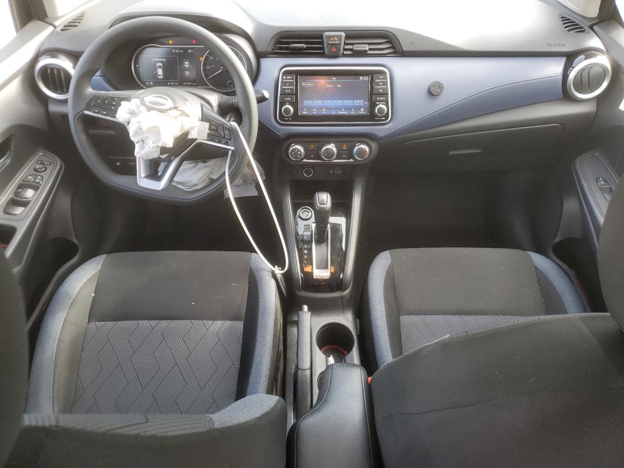 NISSAN VERSA SV