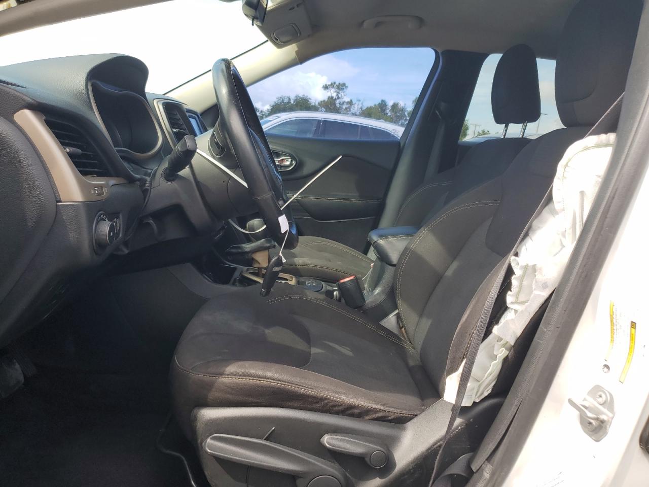 Jeep Cherokee l 2016
