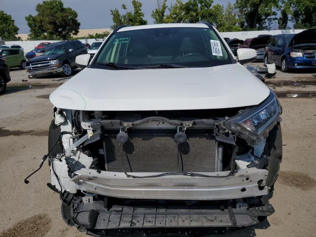 2019 TOYOTA RAV4 XLE P - JTMA1RFV2KD028256