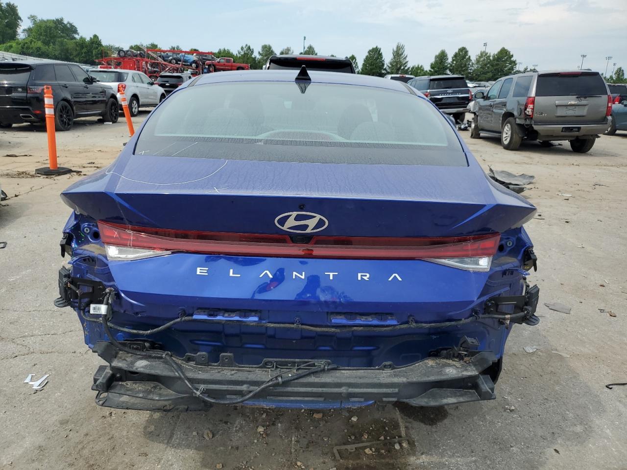 HYUNDAI ELANTRA SEL