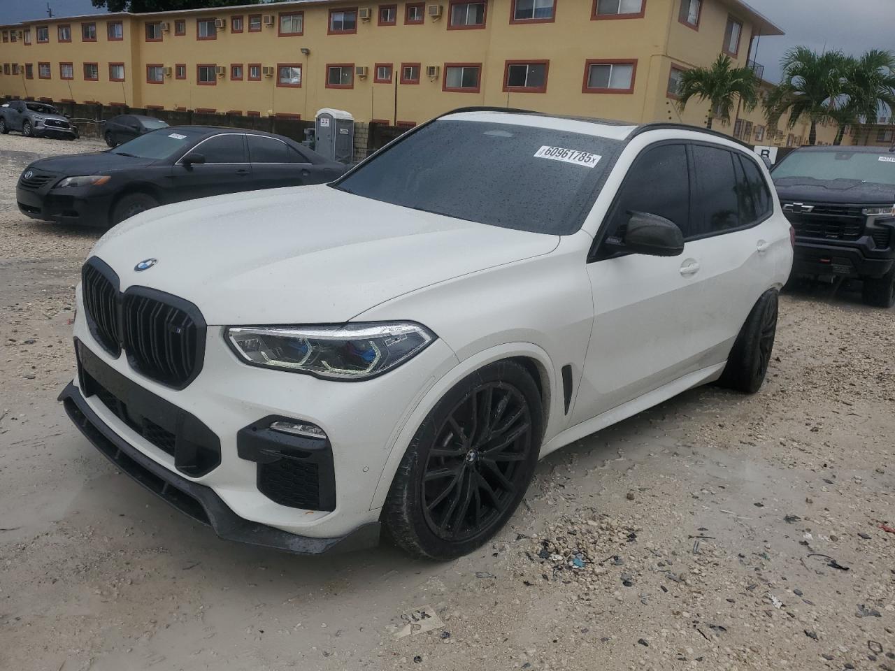 BMW X5 M M50I