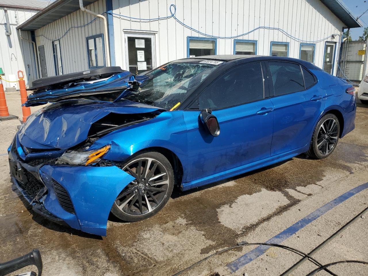 TOYOTA CAMRY XSE