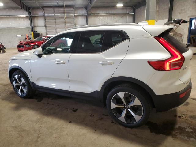 2025 VOLVO XC40 CORE YV4L12UJ5S2604026