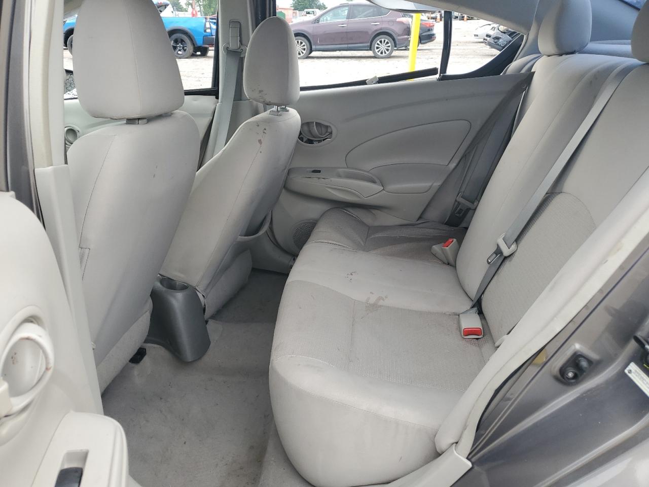 NISSAN VERSA S