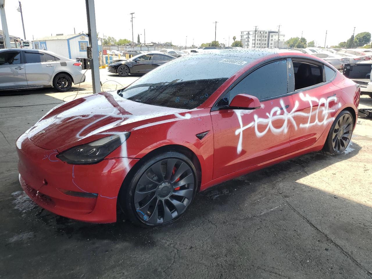 TESLA MODEL 3