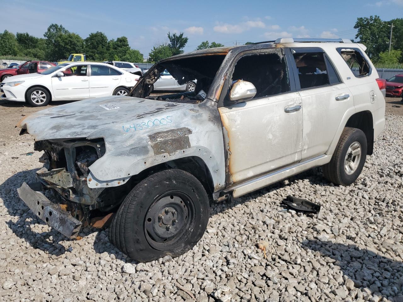 TOYOTA 4RUNNER SR5