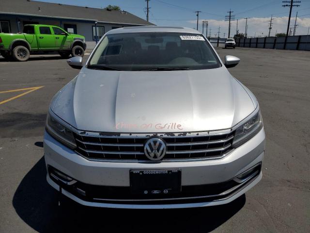 2017 VOLKSWAGEN PASSAT SE 1VWGT7A3XHC061502