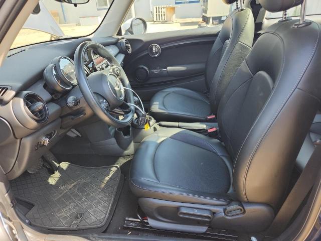 2016 MINI COOPER WMWXP5C52G2D15010