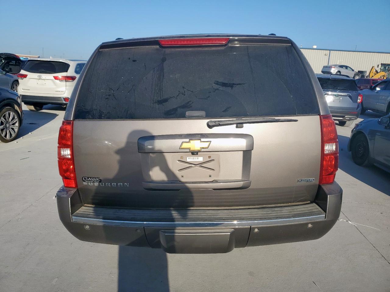 CHEVROLET SUBURBAN C1500 LTZ