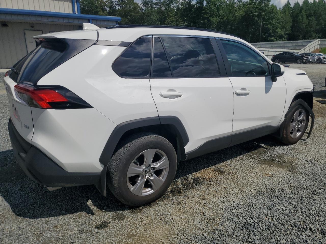 TOYOTA RAV4 XLE