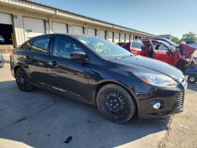 Vin: 1fahp3f28cl457883, lot: 63509585, ford focus se 20124