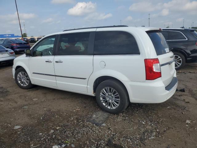 2015 CHRYSLER TOWN & COU - 2C4RC1CGXFR522386