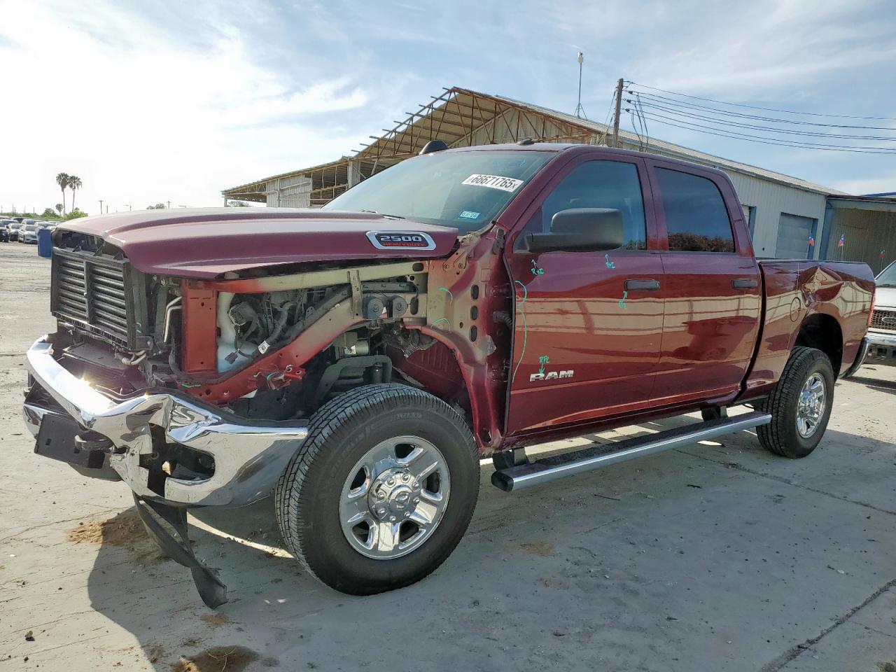 RAM 2500 TRADESMAN