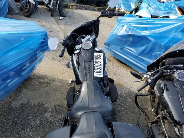2018 HARLEY-DAVIDSON FLHCS HERI - 1HD1YBK19JC084428
