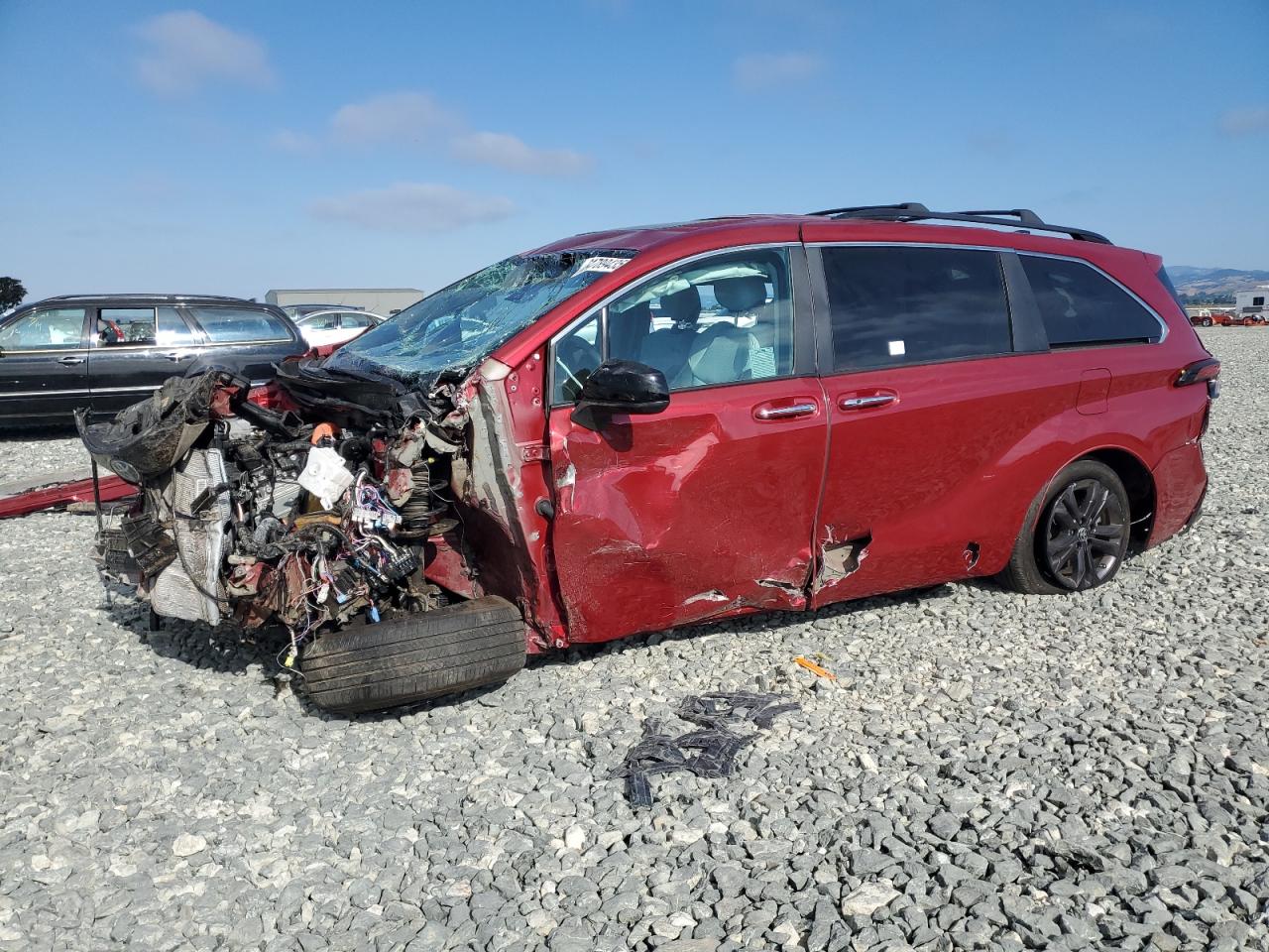 TOYOTA SIENNA XSE