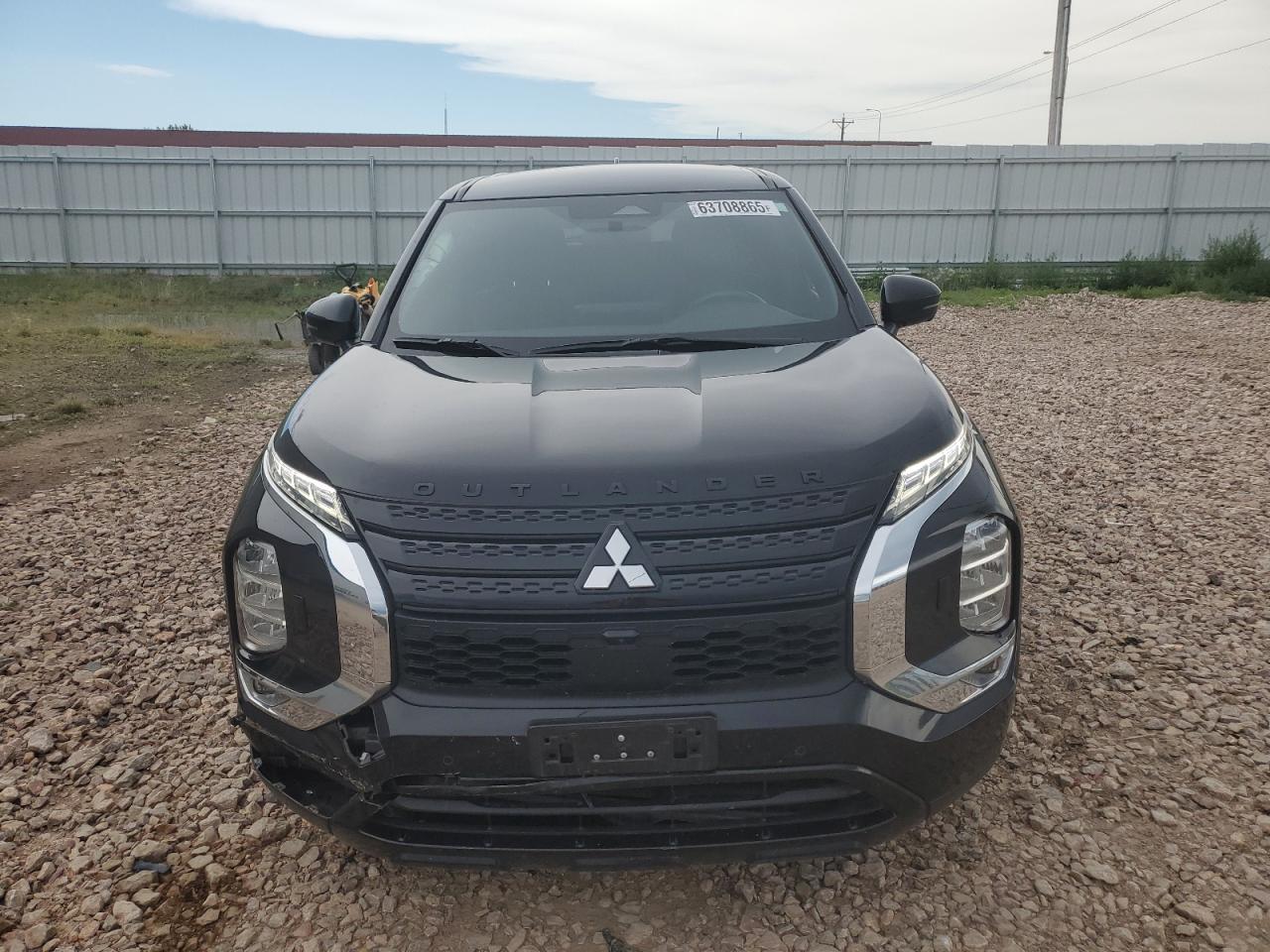 MITSUBISHI OUTLANDER SE